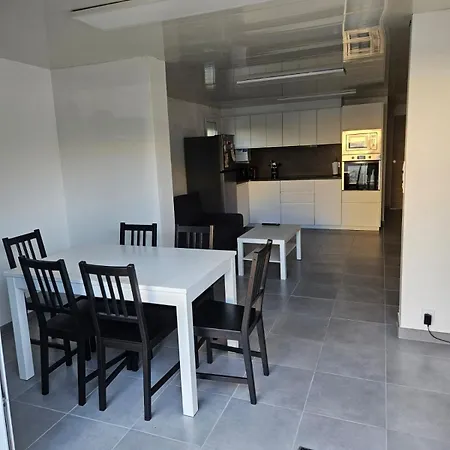 - Terrasses De La