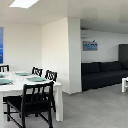 - Terrasses De La Апартаменты